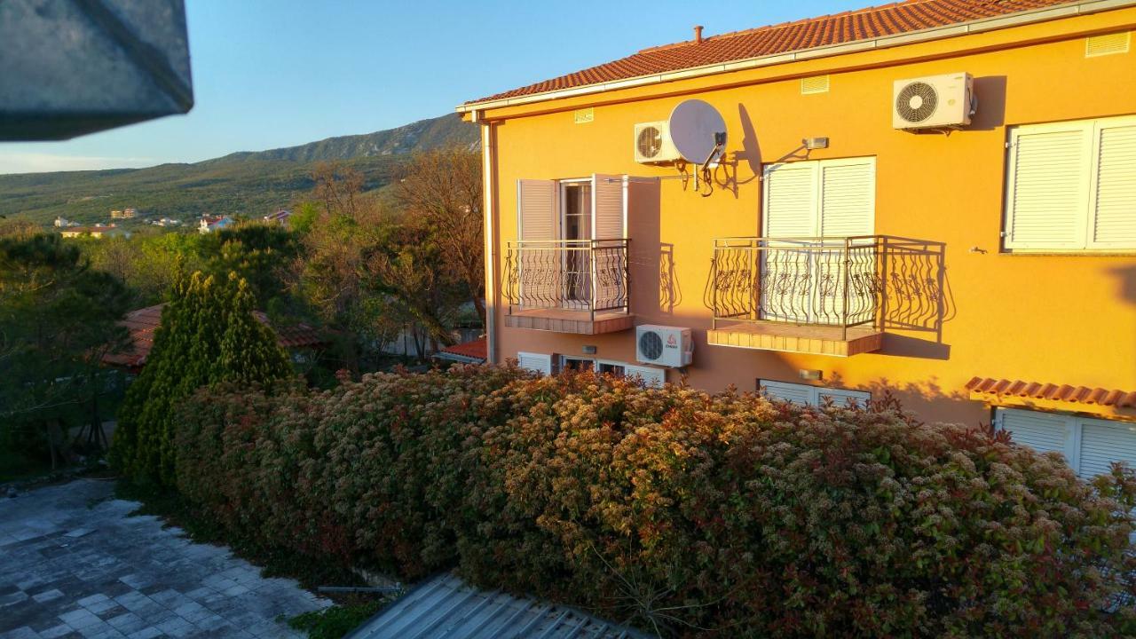 Apartments Eden Jadranovo Luaran gambar